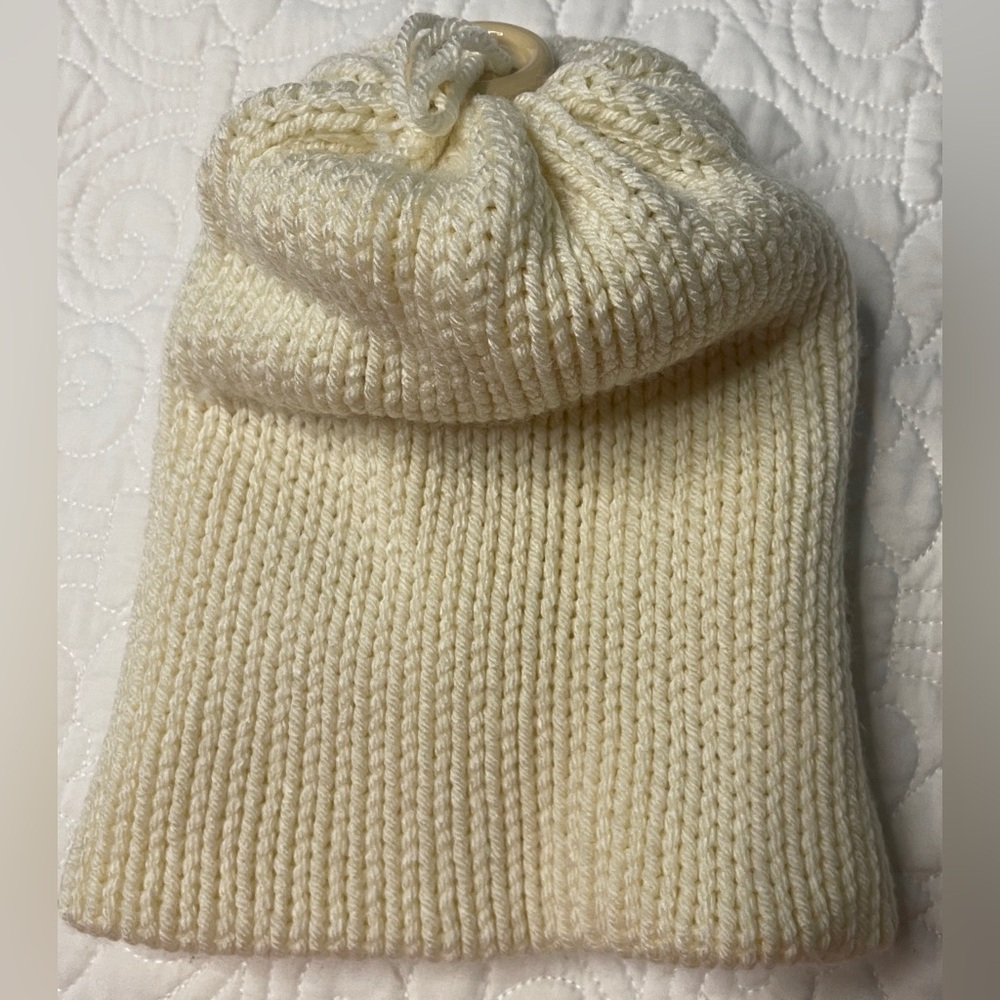 Hat - Picture 3 of 4